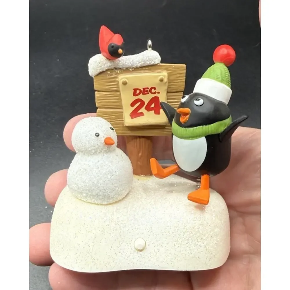 Christmas Chilly Fishy Fun Hallmark Ornament QXG7127 No Box Works! Lo16